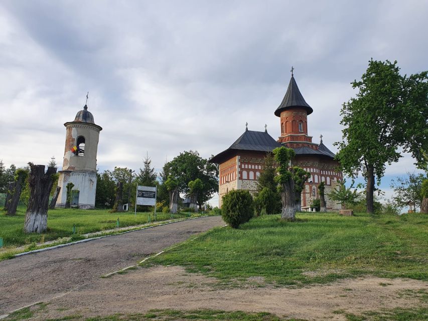 2 Day Private Tour from Bucharest in Transylvania - Brasov city tour moments before Sighișoara, not just a drive-by