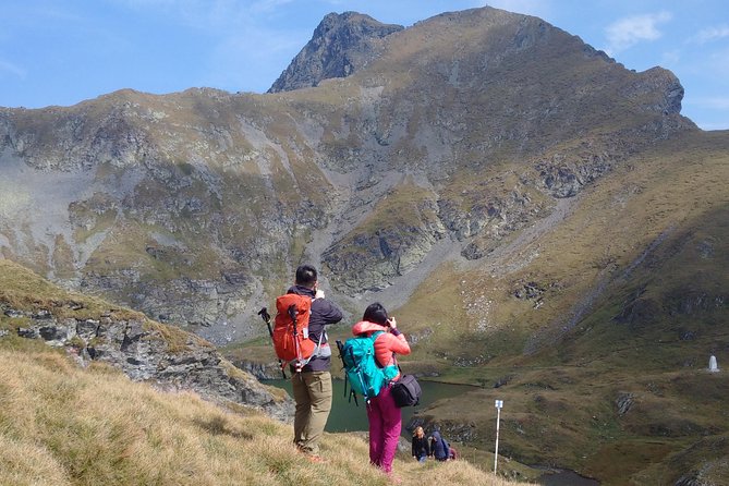 2 Day Private Tour Transfagarasan Highway and Hiking in Fagaras Mountains - Guides and the small details that shape your day