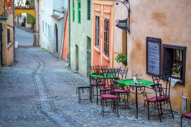 2-Day Transylvania from Bucharest: Brasov, Bran, Sighisoara - Bran Castle, Dracula Legends, and Managing Your Expectations