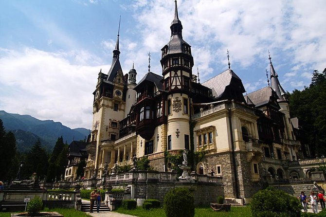 3 Castle:Peles ,Bran,Cantacuzino Tour from Brasov /Hotel pickup - Hotel Pickup From Brasov That Actually Reduces Stress