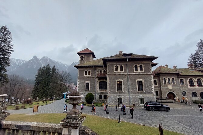 3 Castle:Peles ,Bran,Cantacuzino Tour from Brasov /Hotel pickup - Timing, Efficiency, and Where the Day Feels Tight