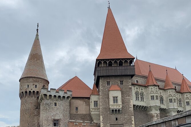 4-Day Private Tour: Bucharest to Budapest via Transylvania - 8:00 pickup, private car comfort, and the value of having a driver who gets it