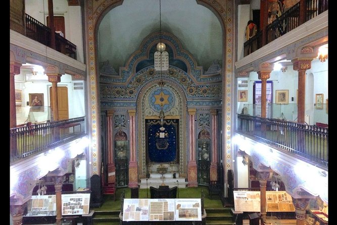 4h Jewish Legacy in Bucharest - Private Tour by Car and Walking - The guide is the real engine, especially when synagogues are closed