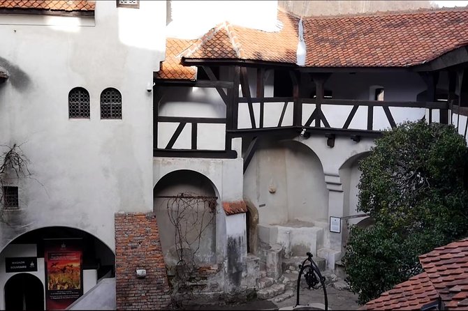 5 Days Private Tour in Romania from Bucharest to Transylvania - Brașov old town and Bran Castle, medieval squares plus Dracula on the edge