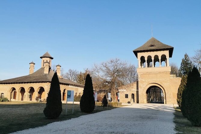 5h Abandoned Fort, Dracula's Grave and Mogoșoaia Palace, Private - Who should book this tour