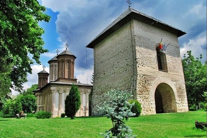 5h Abandoned Fort, Dracula's Grave and Mogoșoaia Palace, Private - Mogosoaia Palace: Brâncovenesc style and palace gardens