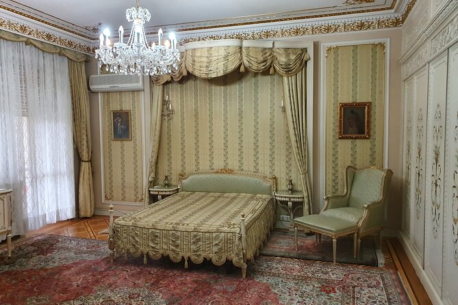 6h Bucharest Communism Private Tour - Ceausescu Mainson - Ceaușescu Mansion, private life behind the regime