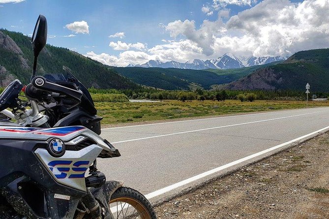 7 Day Best of Transylvania Motorcycle Tour from Cluj - Day 2: Biertan’s fortified church and Sighisoara’s Dracula-tied clock tower