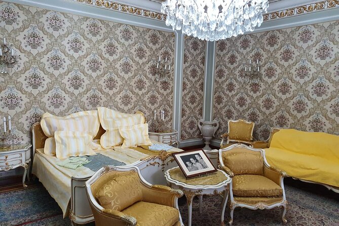 8-Hour Private Tour to Bucharest Communism - Ceaușescu Mansion: private life under the glare of power