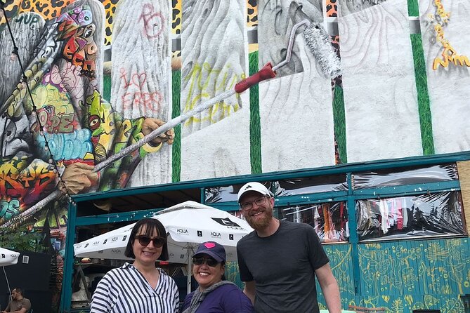 Alternative Bucharest: 2.5-3 Hours Walking tour (Small groups) - Bram Stoker and Dracula mural: the playful selfie moment