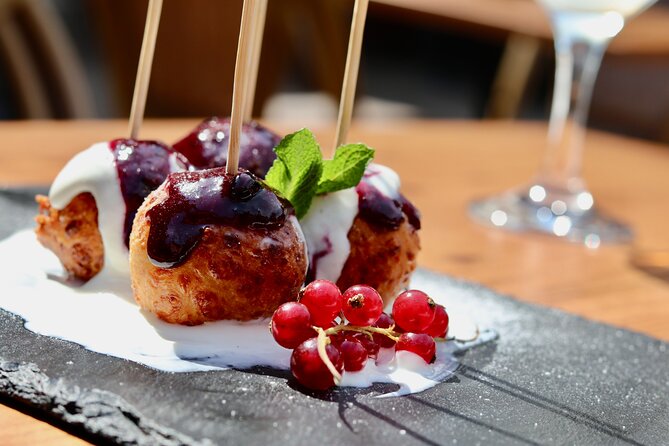 Bite your way through Timisoara - Timisoara's Street Food Tour - Stop 4: Piața Romanilor and the Tram to Fabric Pastries