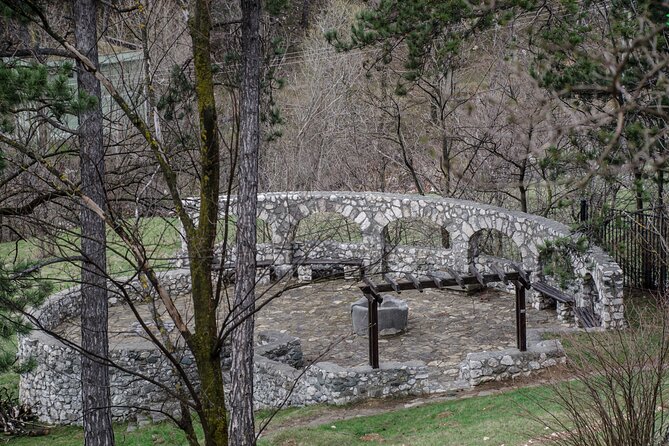 Bran Castle, Bear Sanctuary, and Rasnov Fortress Half Day Tour - Liberty Bear Sanctuary at Zărnești, where rescued bears have room