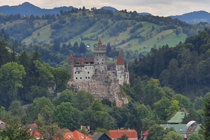 Bran Castle, Peles Castle and Brasov City - Private Tour from Bucharest - Brasov historical center: breathing room after two castles