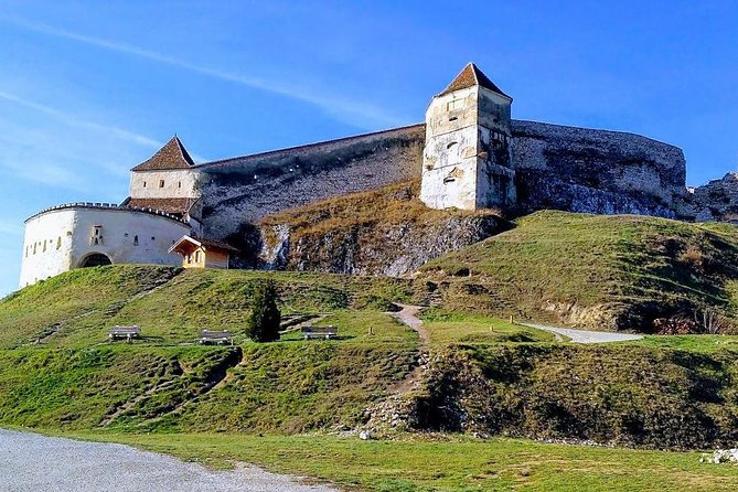 Brasov: Bears Sanctuary, Rasnov Fortress, Bran Castle GUIDED Tour - What I’d expect from the guides: Bogdan and Mimi as real examples