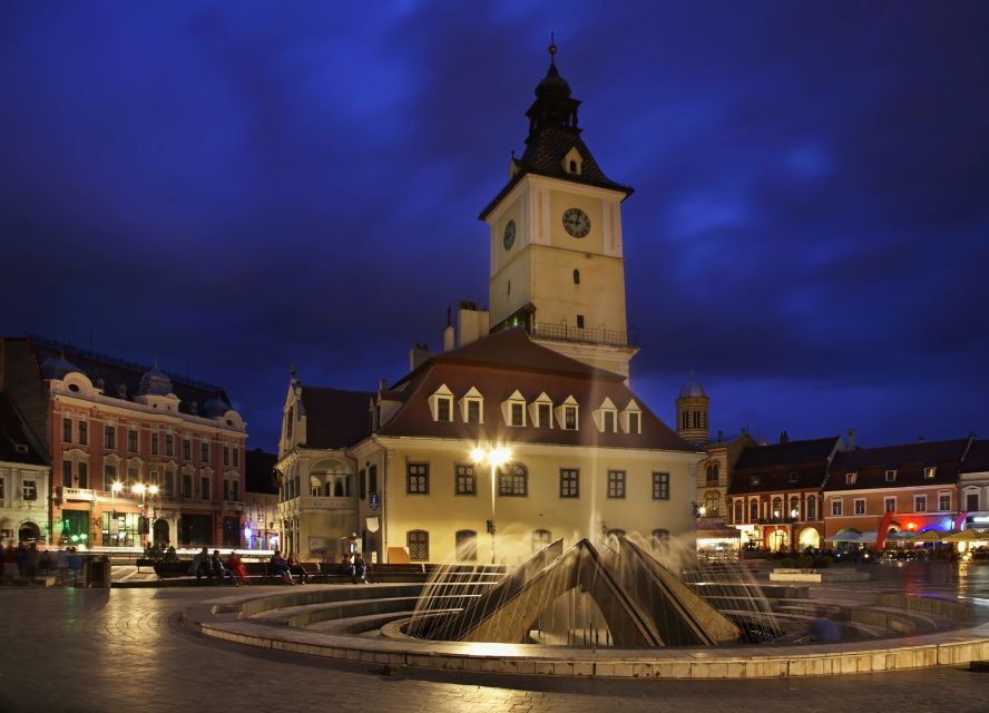 Brasov: Candlelight Tour of Medieval Architecture - Starting at Piața Sfatului, then walking the old-town story