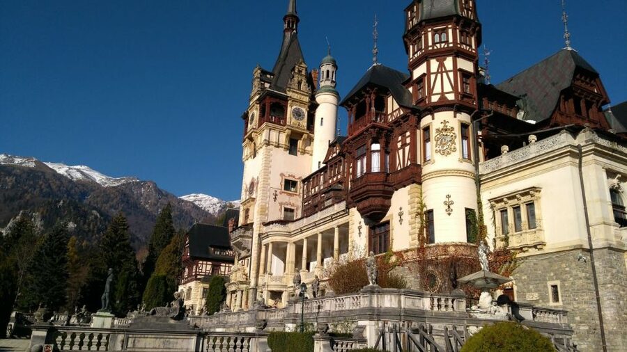 Brasov: Peles Castle, Bran Castle & Rasnov Fortress Day Tour - Peleș Castle in Sinaia: skip the ticket line, then slow down inside