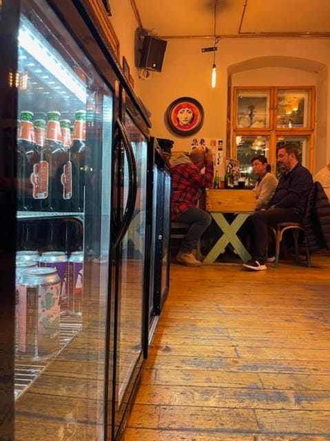 Brașov Top Craft Beer & Secret Bars Tour with Local Guide - Meeting at Livada Poștei, Finding the Group Fast