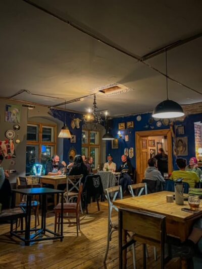 Brașov Top Craft Beer & Secret Bars Tour with Local Guide