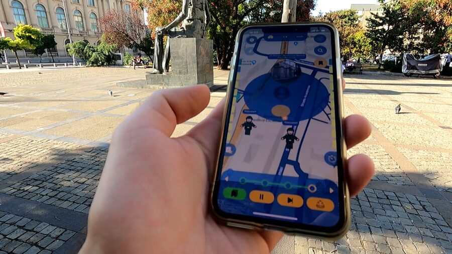 Bucharest 1989 Revolution Walking Tour with Smartphone App - What happens during the 2 hours, step by step