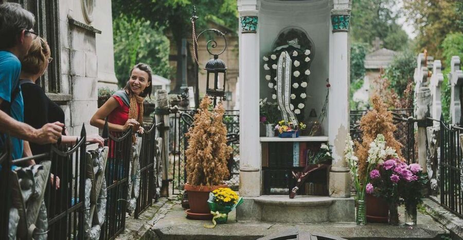 Bucharest: 3-Hour Dark History Tour with a Local - 3 hours of metro hops, street stories, and a small group feel