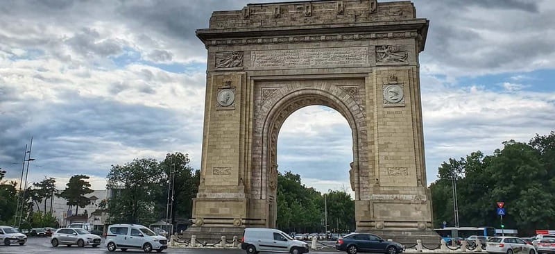 Bucharest: 4h Panoramic Private Tour by Car with Photo Stops - Palace of the Parliament, People’s House Scale Up Close