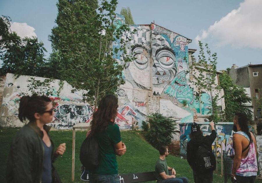 Bucharest Alternative Walking Tour - Key things you will love