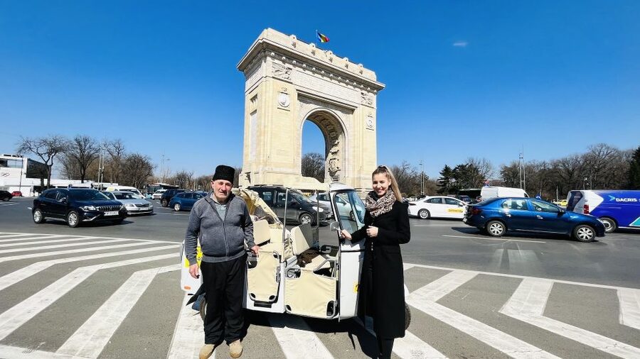 Bucharest: Best of Bucharest Private Tuk-Tuk Tour - CEC Palace, Arch of Triumph, and the avenue stretch that ties it together