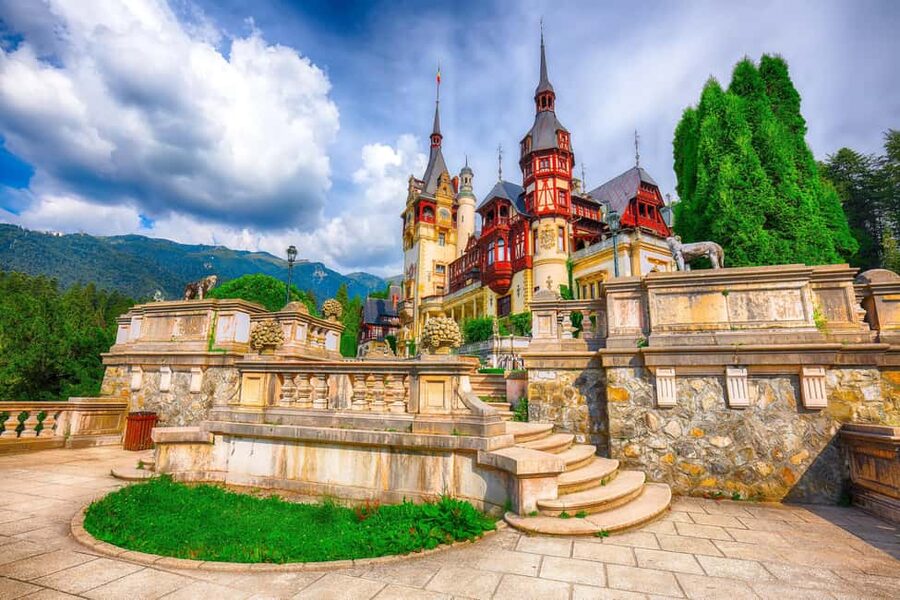 Bucharest: Bran Castle , Peles Castle & Brașov Day Tour - Key things I’d plan around first