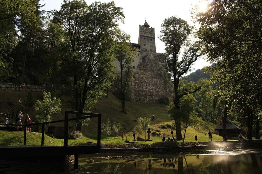 Bucharest: Bran Castle , Peles Castle & Brașov Day Tour - Booking decision: should you book Bran Castle, Peleș Castle, and Brașov?