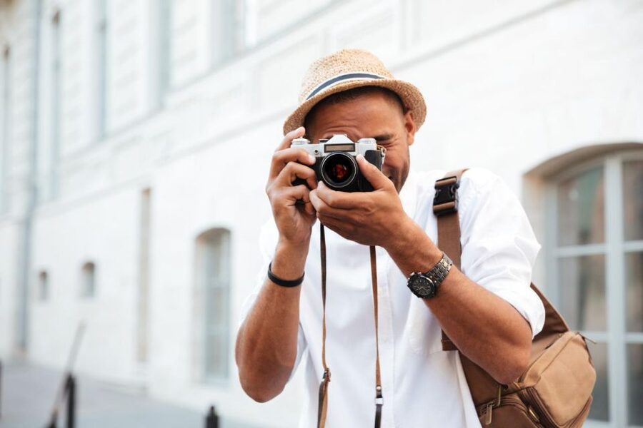Bucharest: Capture the most Photogenic Spots with a Local - The real value: stories that turn photos into context