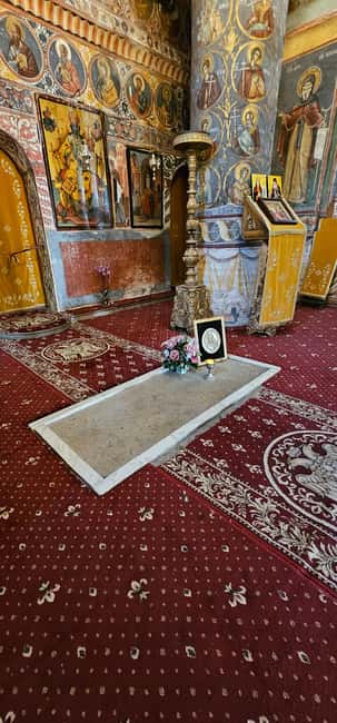 Bucharest city tour Mogosoaia Palace & Snagov Monastery - Snagov Monastery on Lake Snagov: the Vlad Tepes legend and the island setting