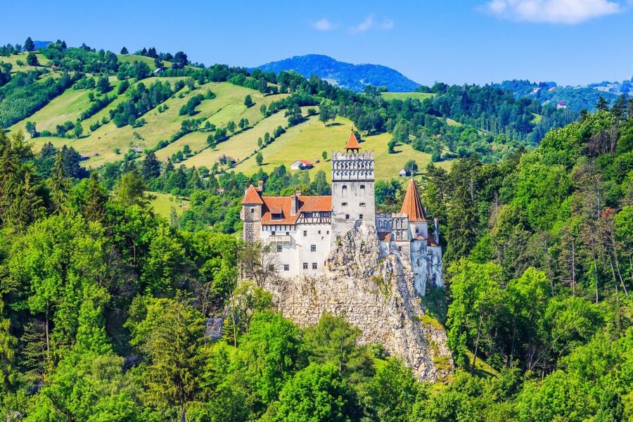 Bucharest: Day Trip to Dracula Castle, Peles Castle & Brașov - Who this day trip suits best, and who should consider alternatives
