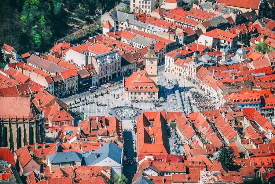 Bucharest : Dracula Castle, Peleș Castle & Brașov Day Trip - How this $1.39 price can make sense, if you budget for tickets and food