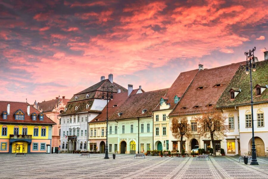 Bucharest: Dracula Castle, Peles Castle & Brasov Guided Tour - Guides, Audio, and How the Day Feels in Motion