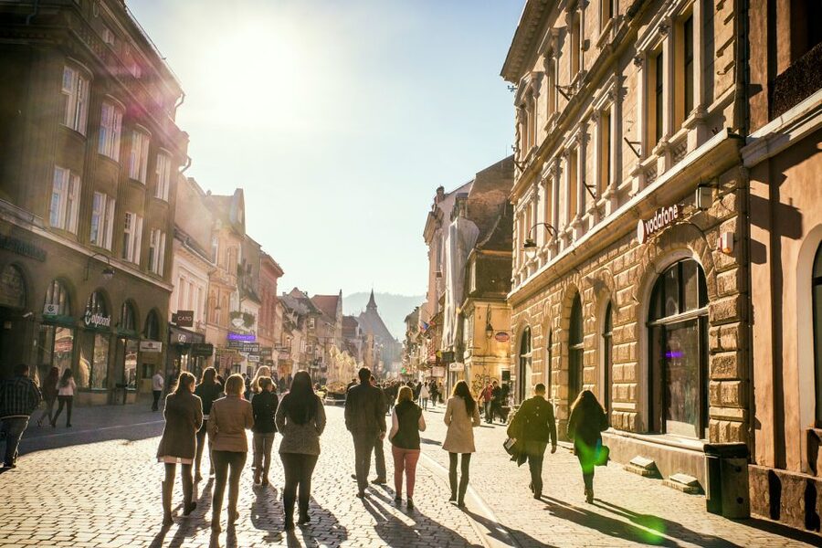Bucharest: Dracula Castle, Peles Castle & Brasov Old Town - Why this Bucharest to Transylvania day trip feels worth it