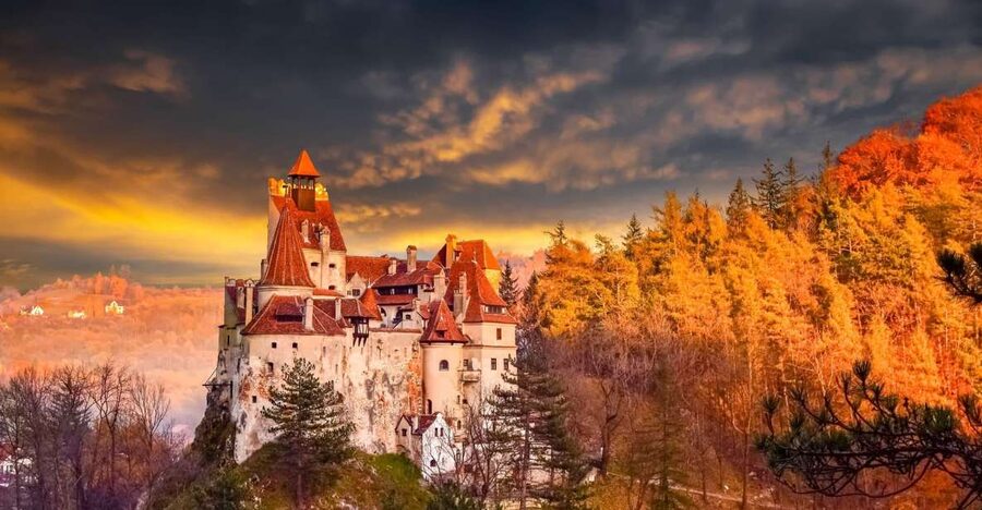 Bucharest: Dracula's Castle, Peleș Castle & Brașov Day Trip - The 7 AM pickup and how the day stays organized