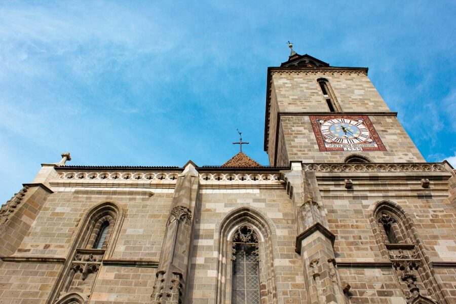 Bucharest: Dracula's Castle, Peles Castle, & Brasov Old Town - The guide and driver combo: the difference between seeing and understanding