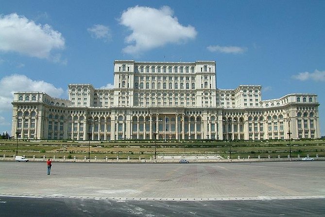 Bucharest Half a Day Bike Tour - Manuc’s Inn (Hanul lui Manuc): Where Food Stories Explain Culture