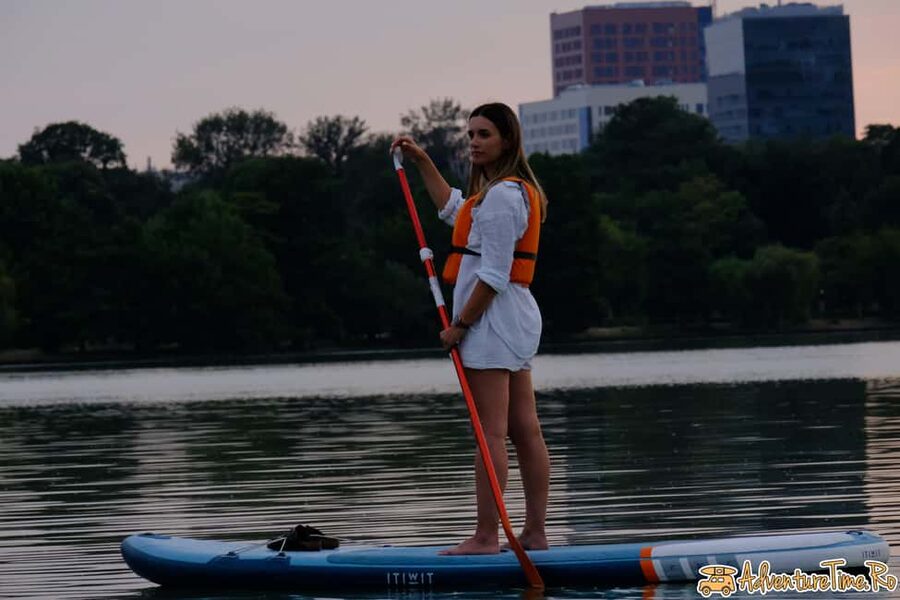 Bucharest: Herăstrău Lake Kayak or SUP Tour with Guide - Key highlights you will care about