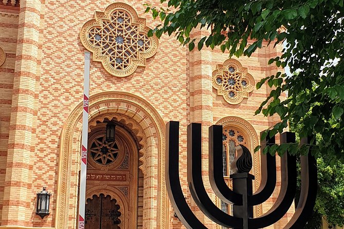 Bucharest Jewish Heritage | Holocaust Memorial | Private Car Tour - Choral Temple and Teatrul Evreiesc de Stat, One Small Tour Inside the Main Tour