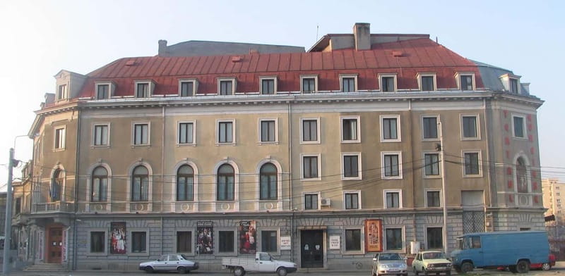 Bucharest: Jewish Heritage Private Walking Tour (group of 8) - Key Things to Know Before You Go