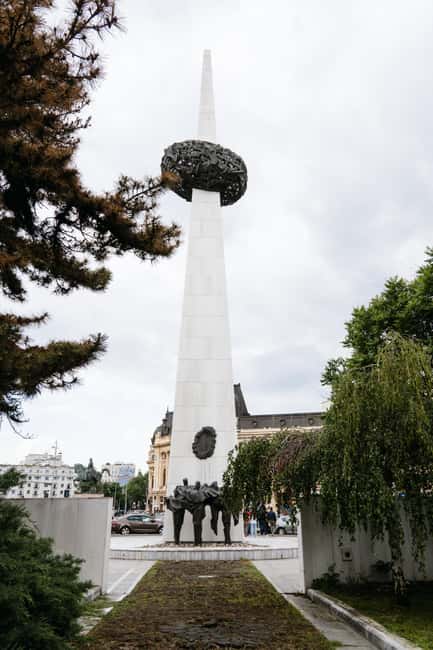Bucharest: Local Food and History Tour - Old Town Street Food and the Finish That Feels Like a Natural Wrap-Up