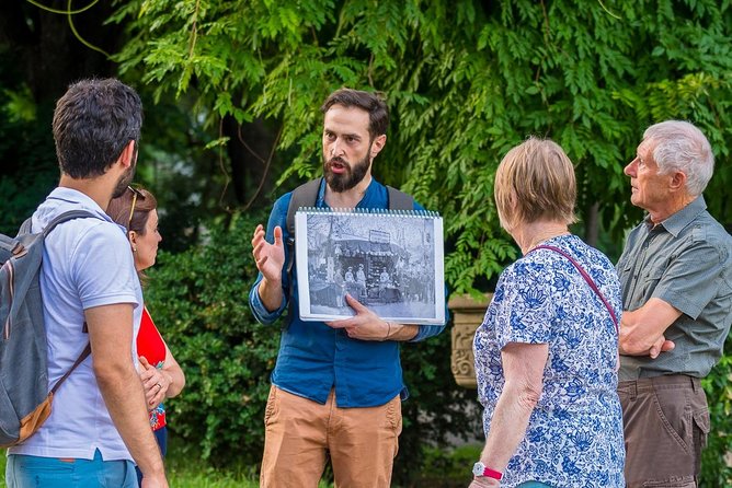 Bucharest Must See Walking Tour - A calm break at Cismigiu Garden in Bucharest’s older layers