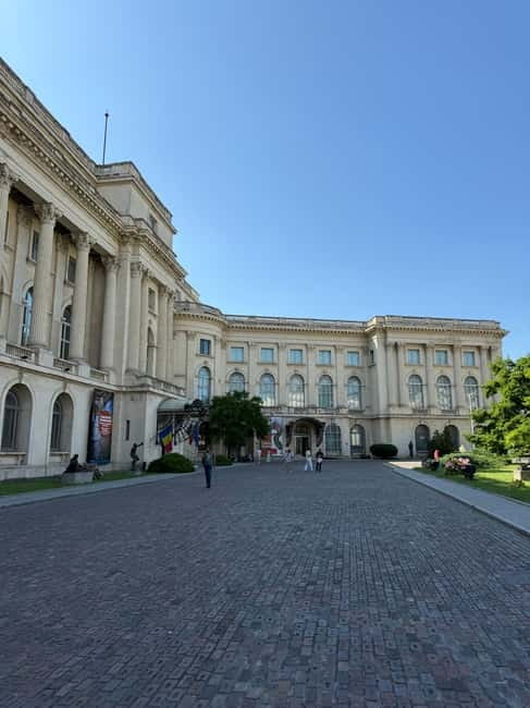Bucharest: National Museum of Art of Romania Guided Tour - Luchian’s expressive paintings: where the guide’s stories do real work