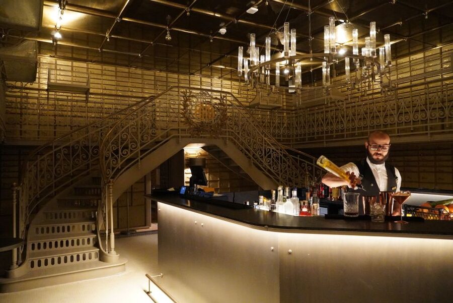 Bucharest: Night Life Tour - The Unpredictable Finish: Let the Good Vibes Guide You