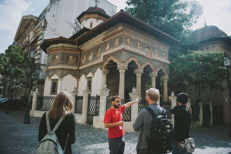 Bucharest Old Town Hidden Gems: Legends & Laneways Tour - Finding Lady Liberty in a secret alley (yes, really)