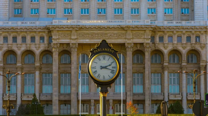 Bucharest: Old Town & Historical Landmark Guided Tour - Old Town wandering and the Old Court remains of Vlad legend