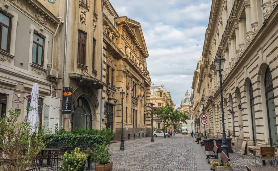 Bucharest Panoramic City Tour & Street Food - Price and value: is $150 per person fair for what you get?