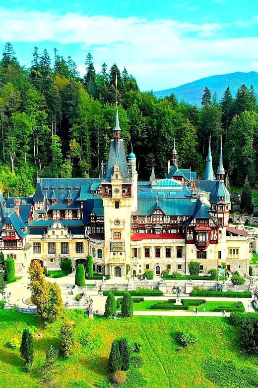 Bucharest: Peles Castle, Bran Castle, & Brasov Old Town Tour - Who this tour is best for