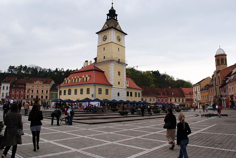 Bucharest: Peles Castle, Dracula's Castle and Brasov Tour - Bran Castle: Dracula’s Gothic Fairy Tale With Real Local Meaning